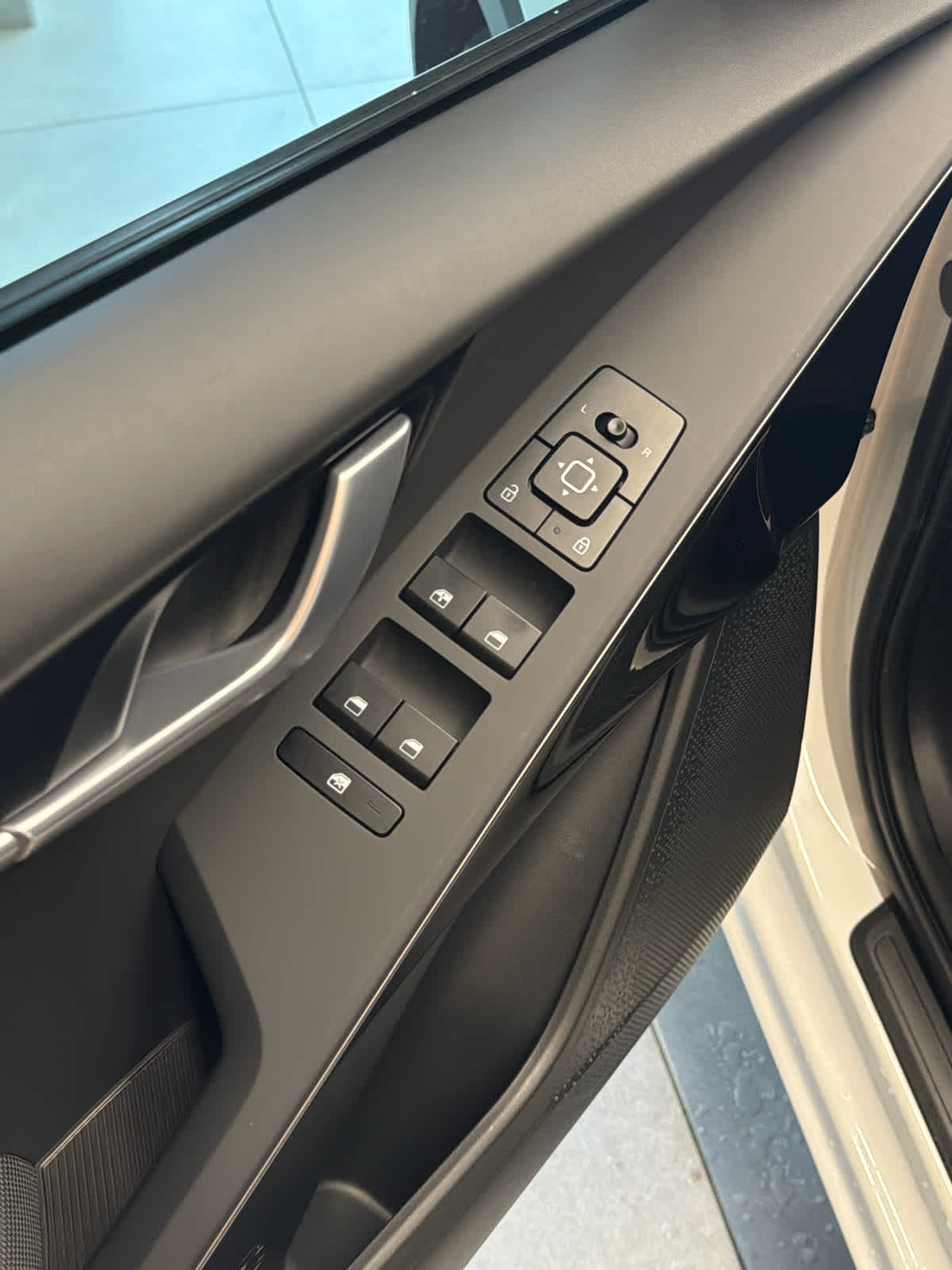 2023 Kia Niro EX FWD