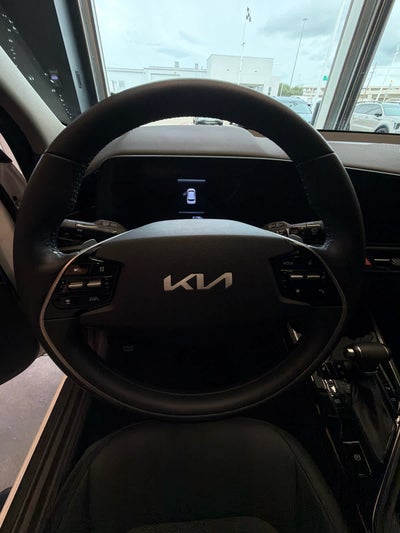 2023 Kia Niro EX FWD