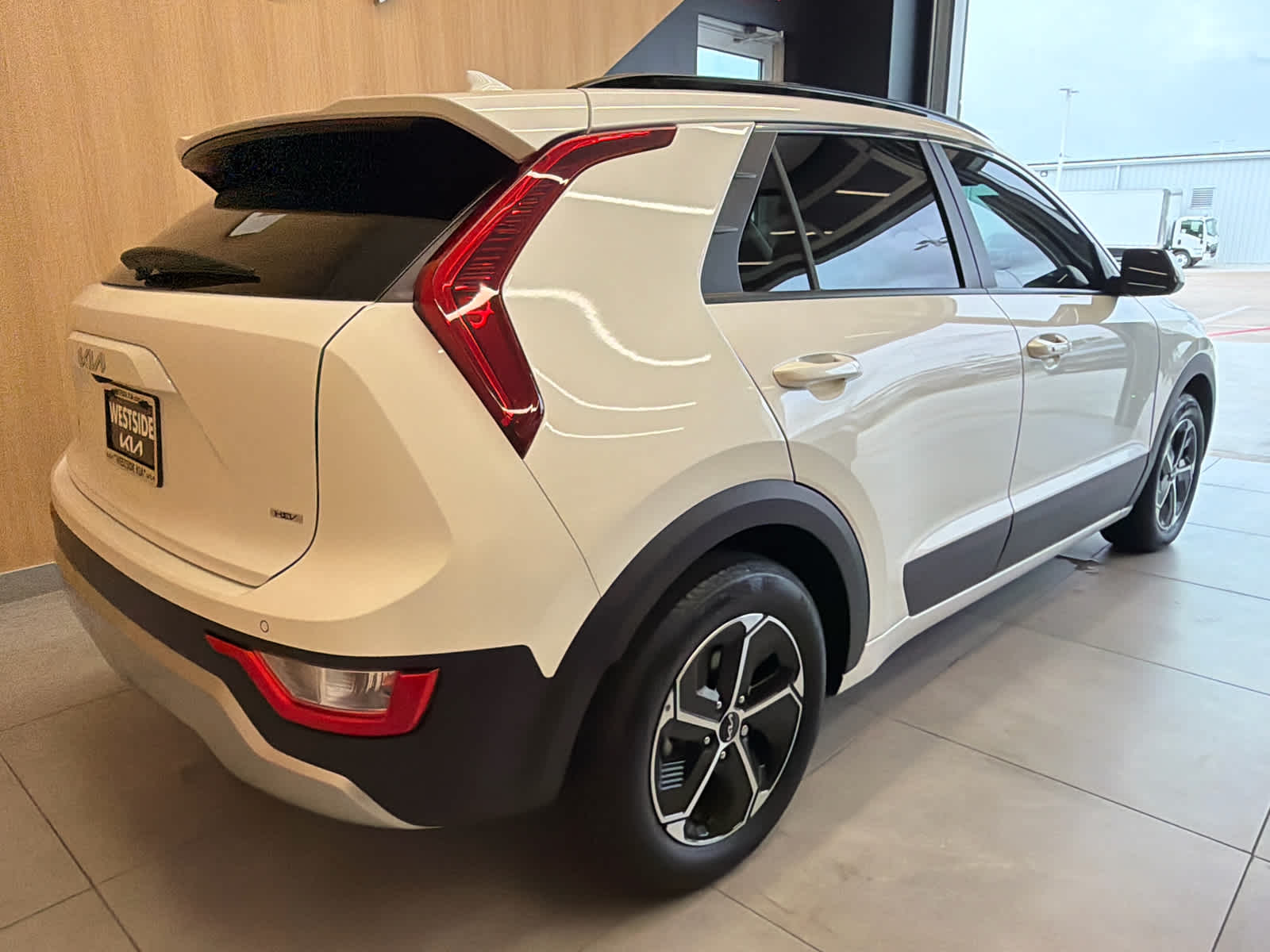 2023 Kia Niro EX FWD