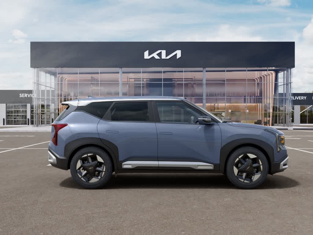2027 Kia Seltos EX FWD