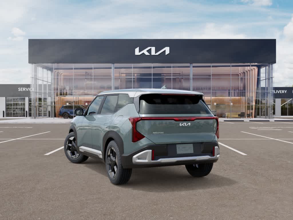 2027 Kia Seltos EX FWD