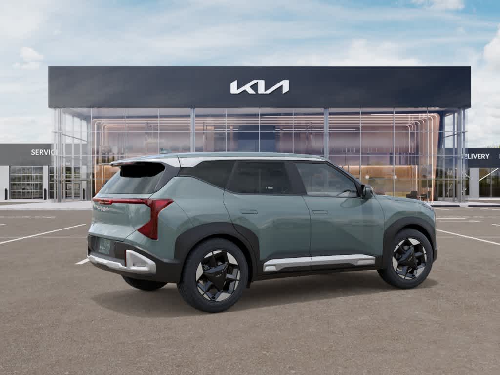 2027 Kia Seltos EX FWD