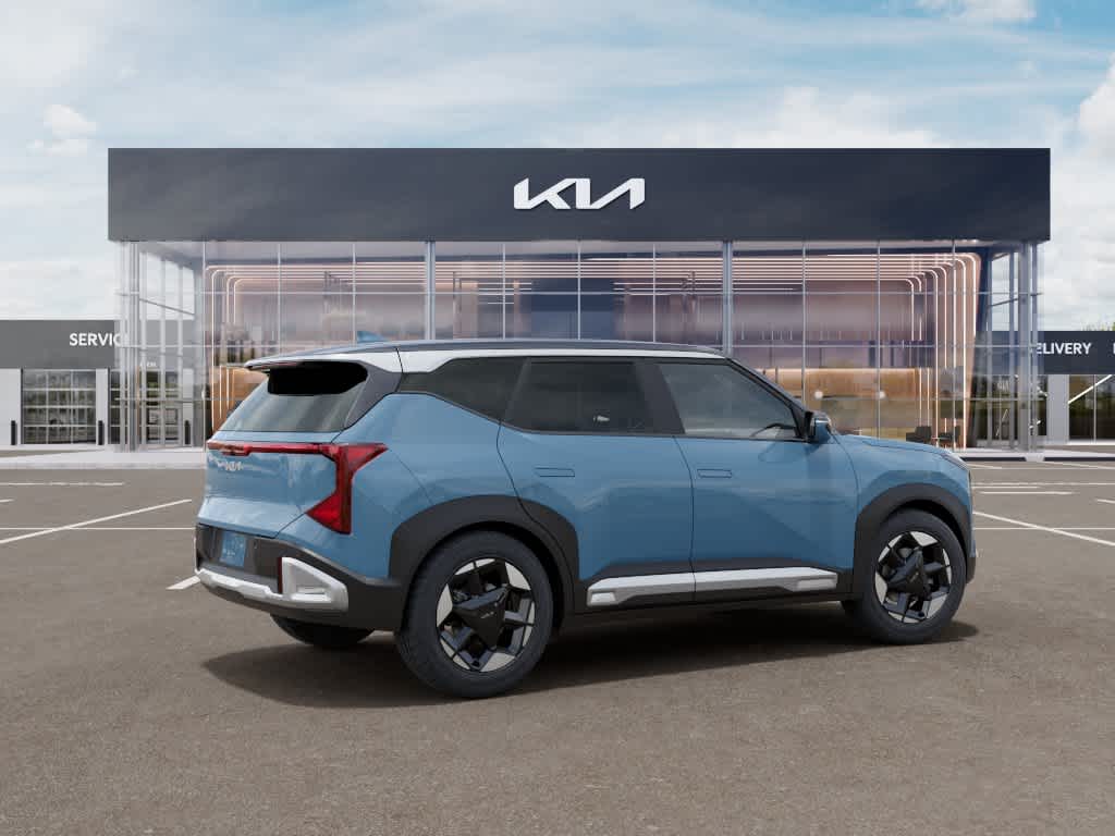 2027 Kia Seltos S FWD