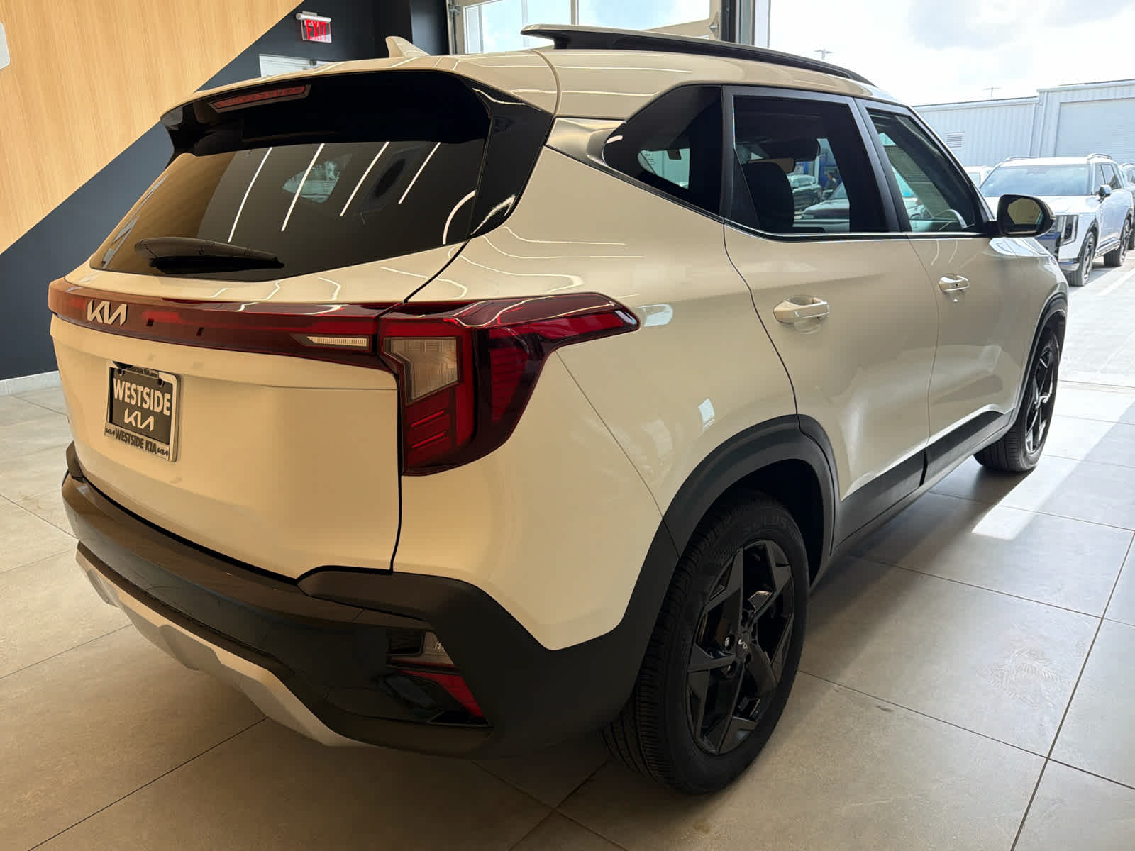 2026 Kia Seltos EX FWD
