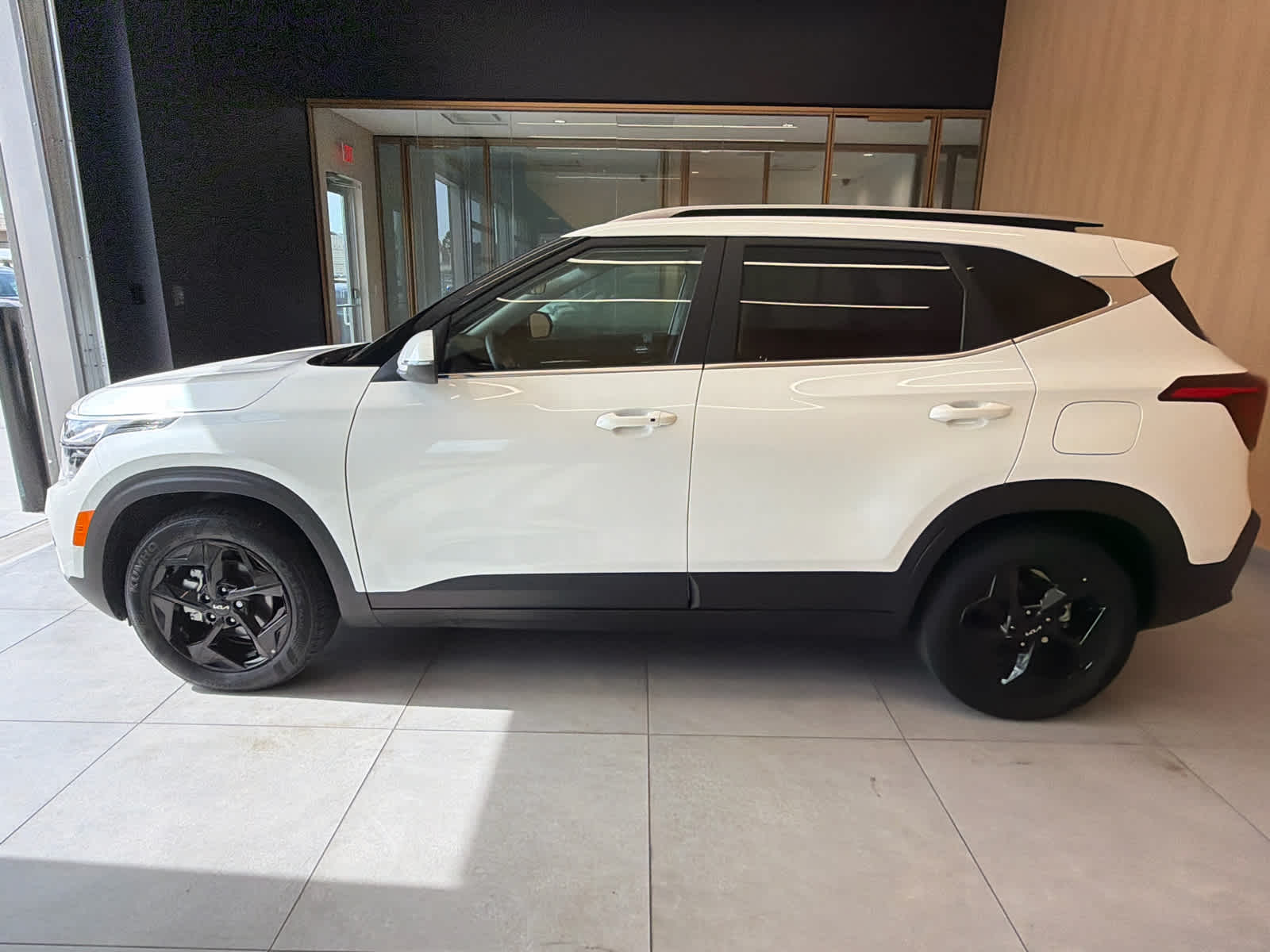 2026 Kia Seltos EX FWD