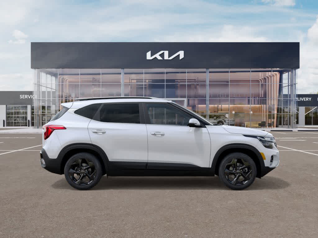 2026 Kia Seltos EX FWD