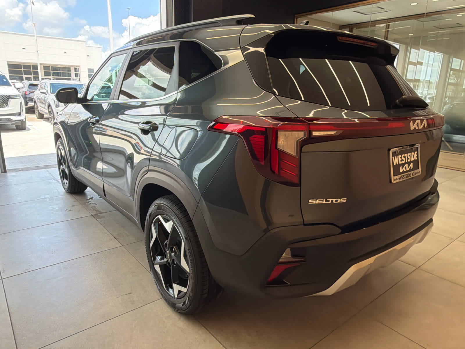 2024 Kia Seltos EX IVT AWD