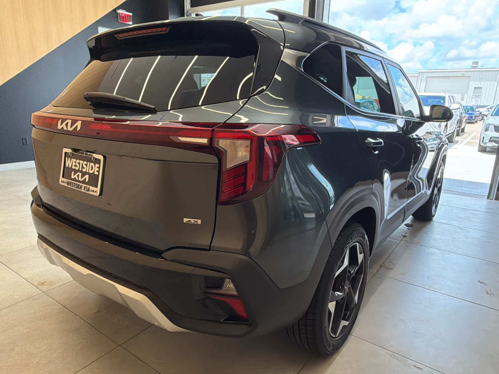 2024 Kia Seltos EX IVT AWD