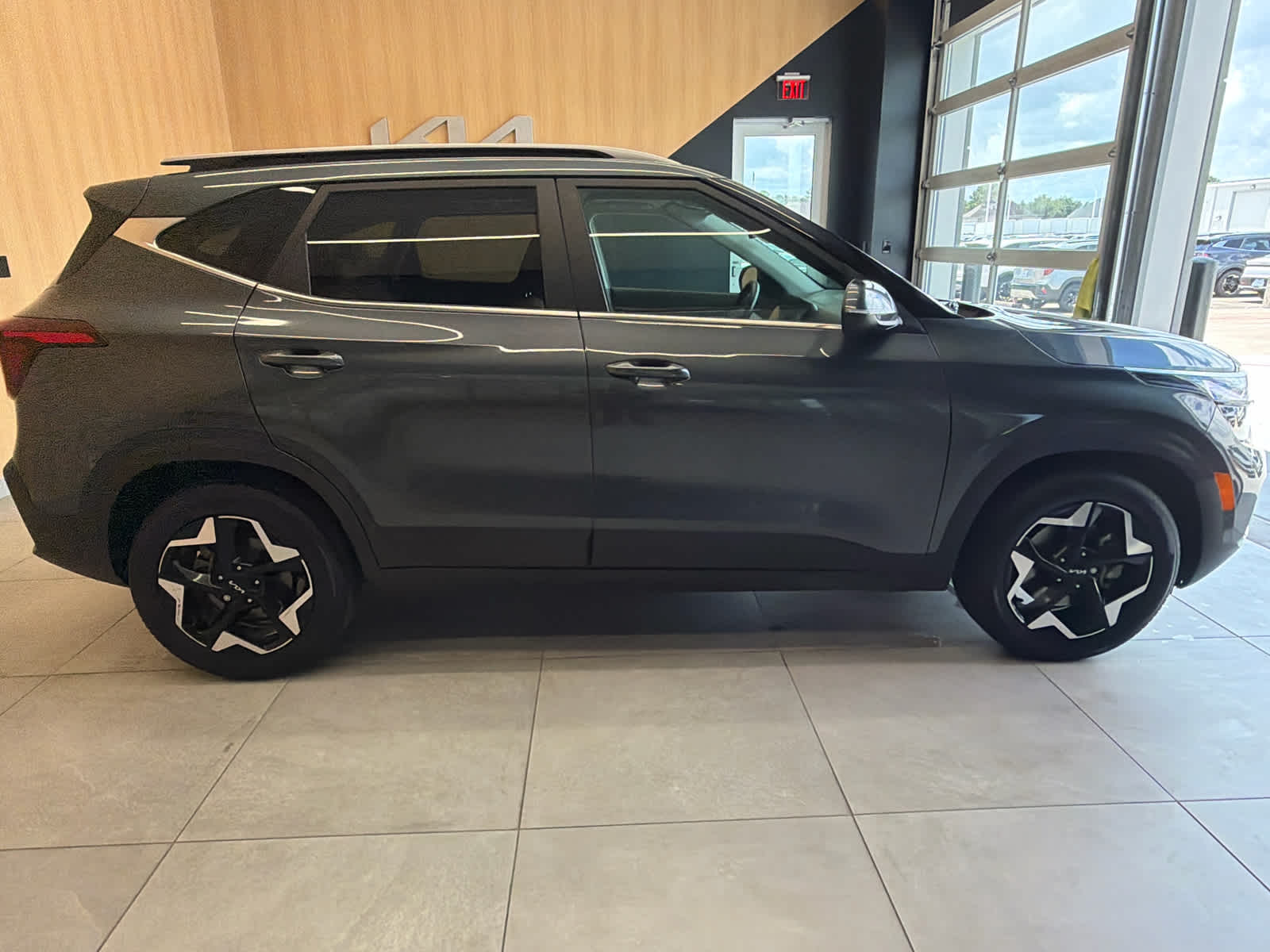 2024 Kia Seltos EX IVT AWD