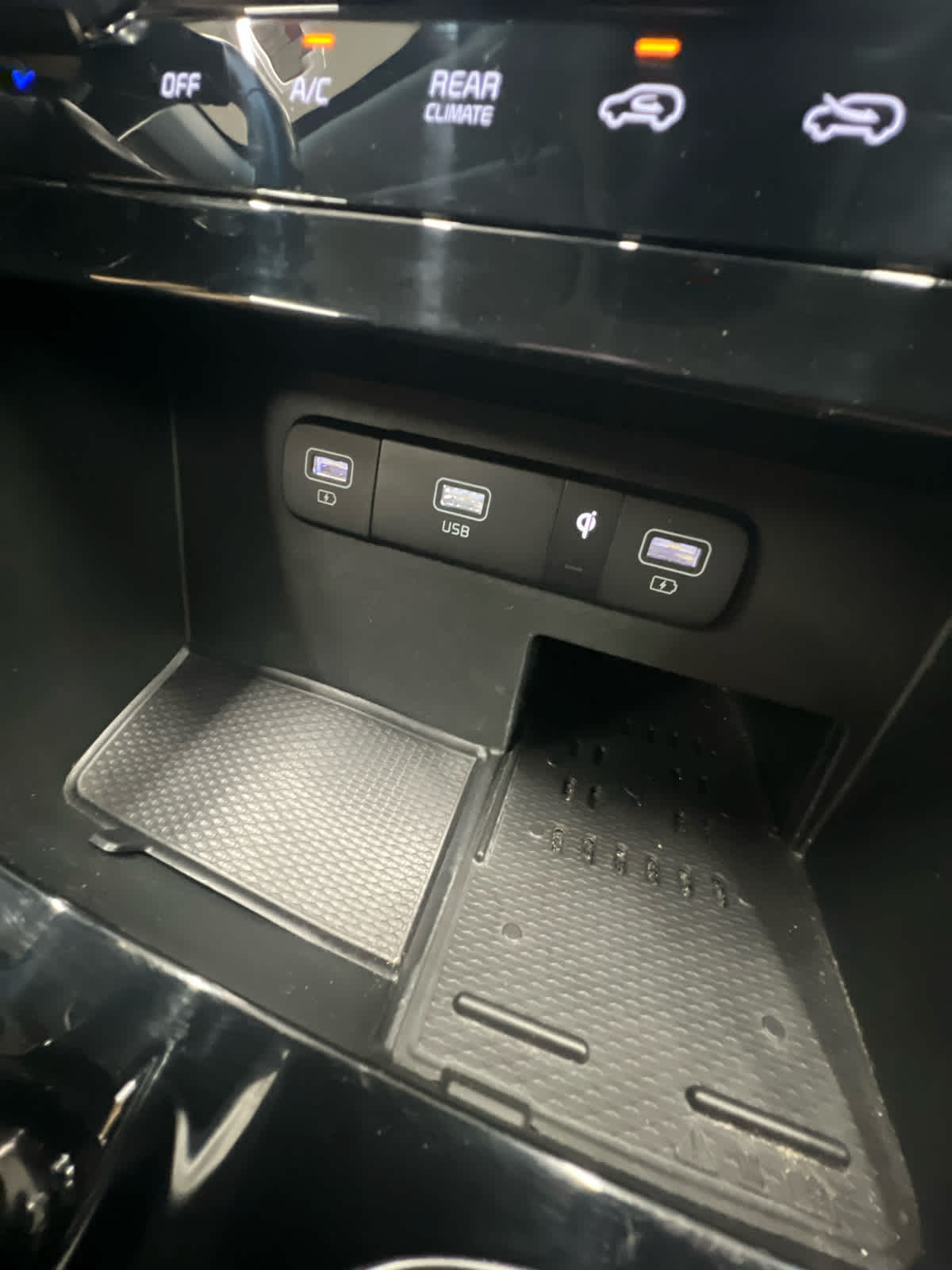 2022 Kia Carnival EX FWD