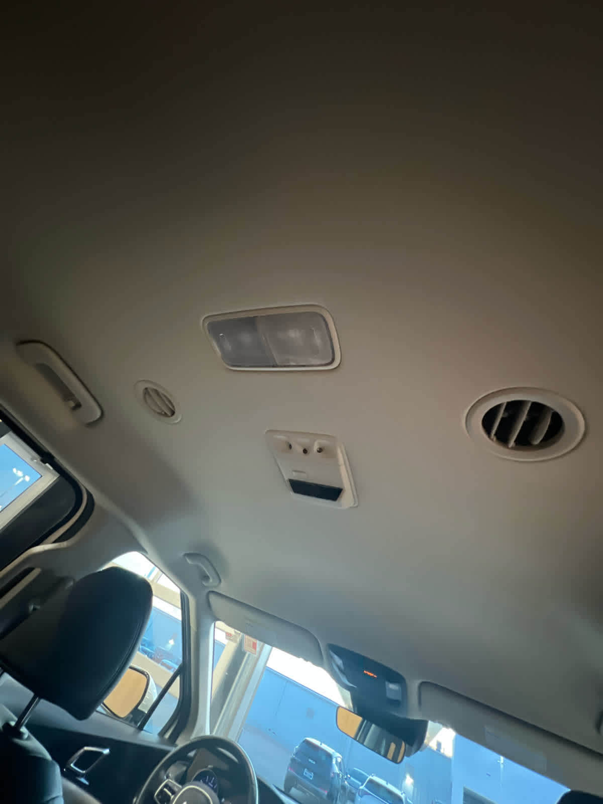 2022 Kia Carnival EX FWD