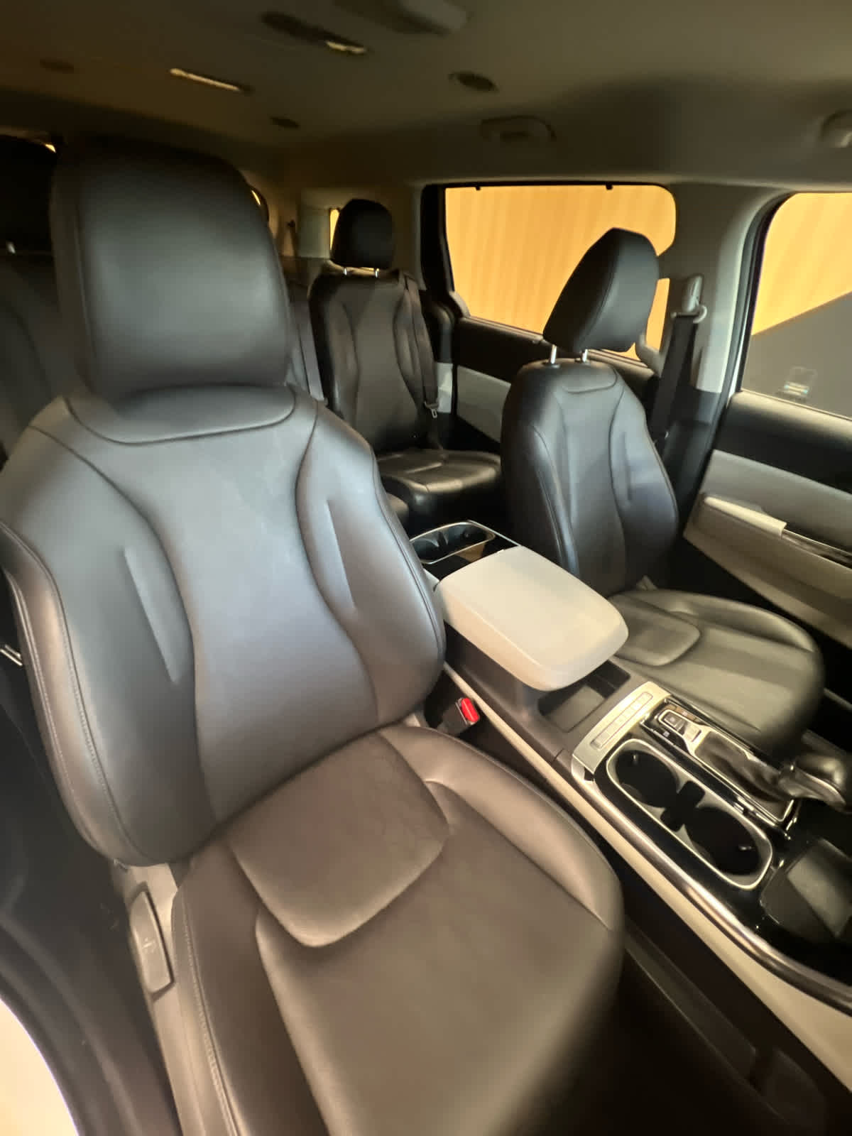 2022 Kia Carnival EX FWD