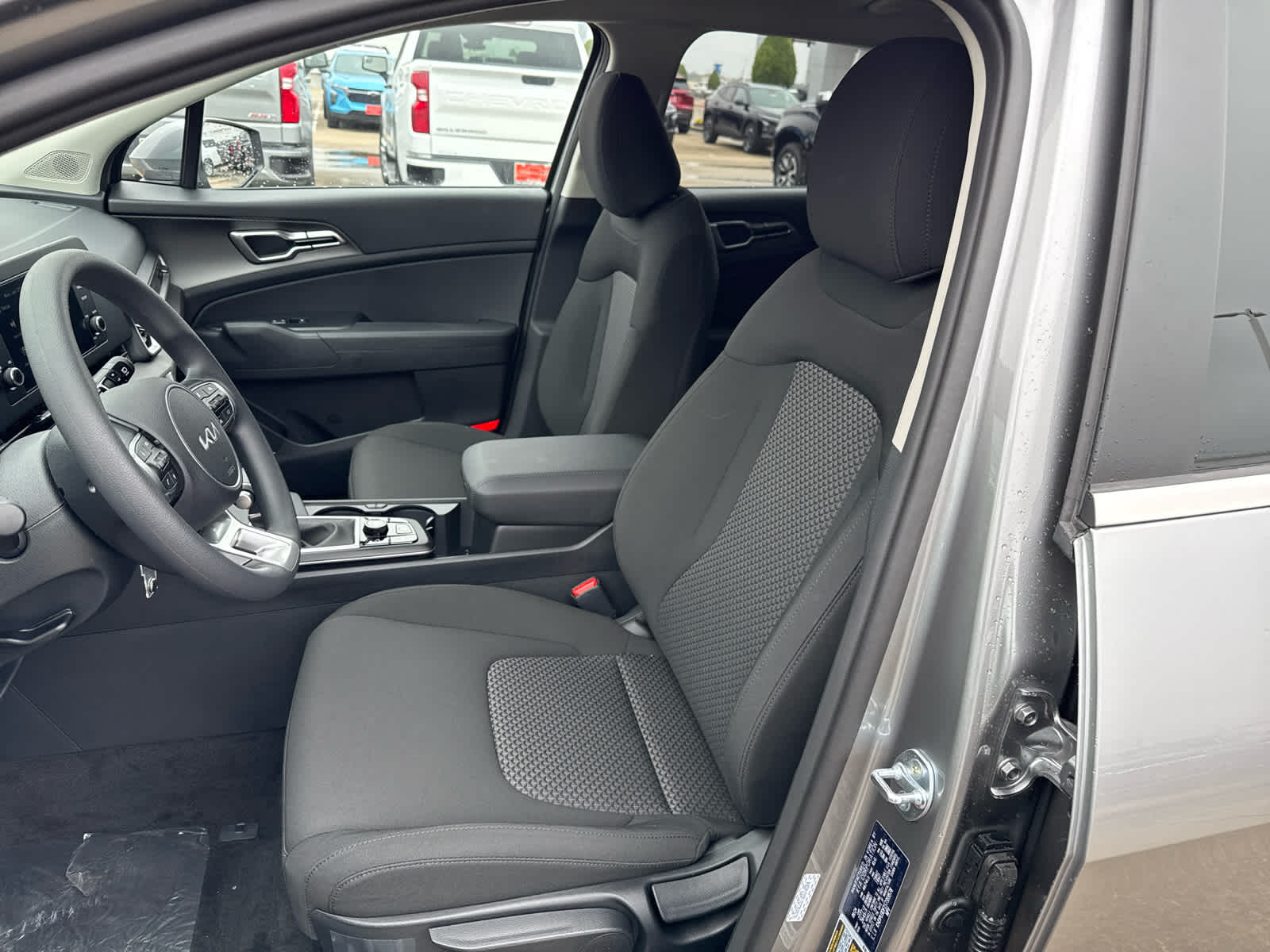 2025 Kia Sportage LX FWD