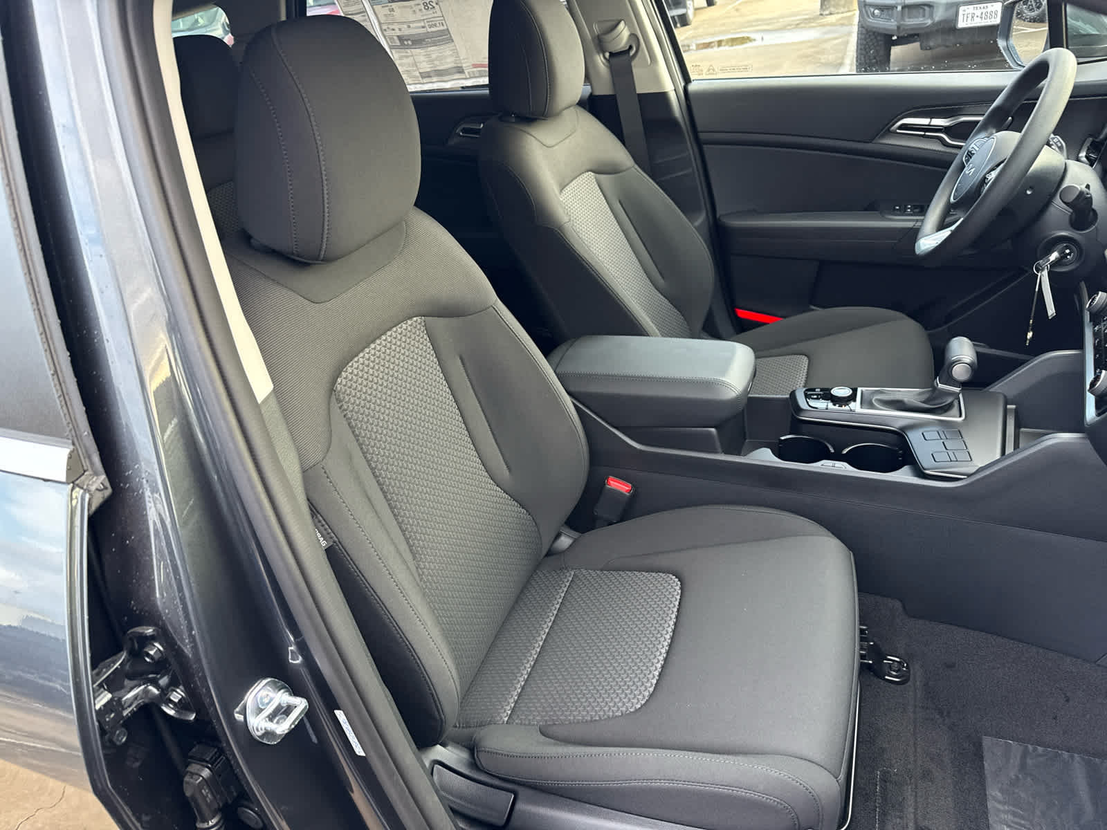 2025 Kia Sportage LX FWD