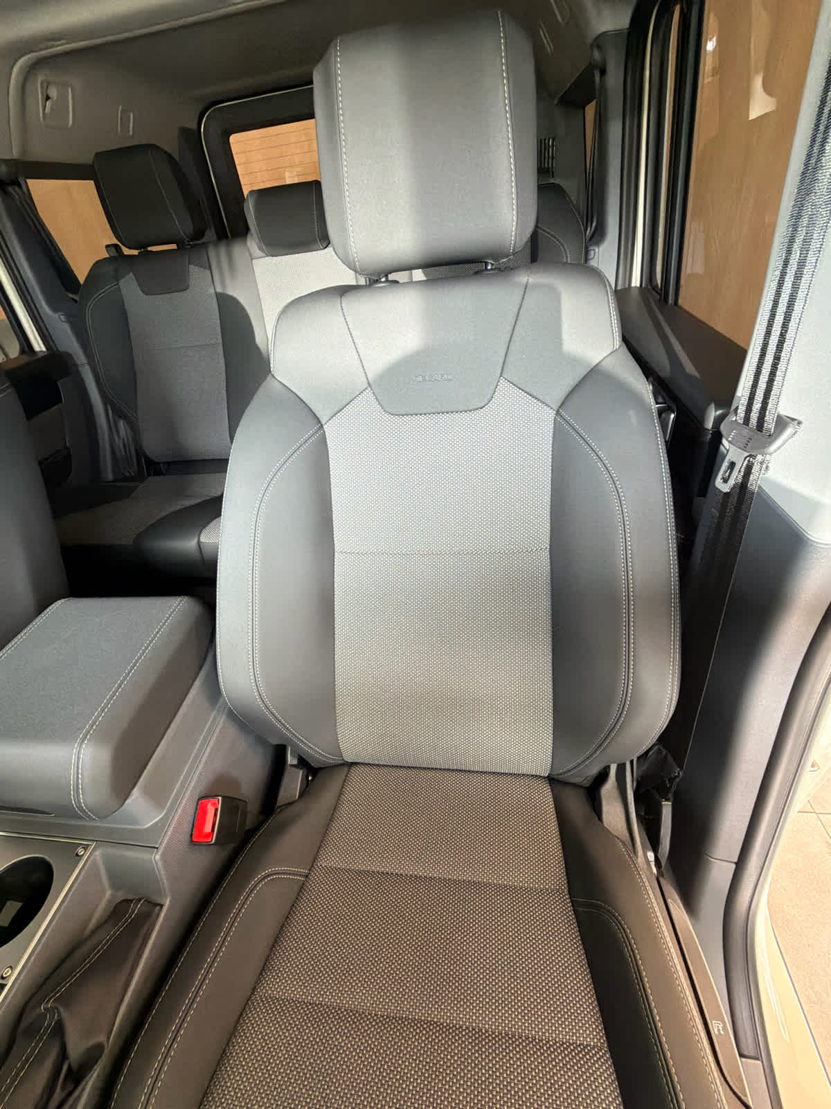 2025 INEOS Grenadier Station Fieldmaster Edition 4x4