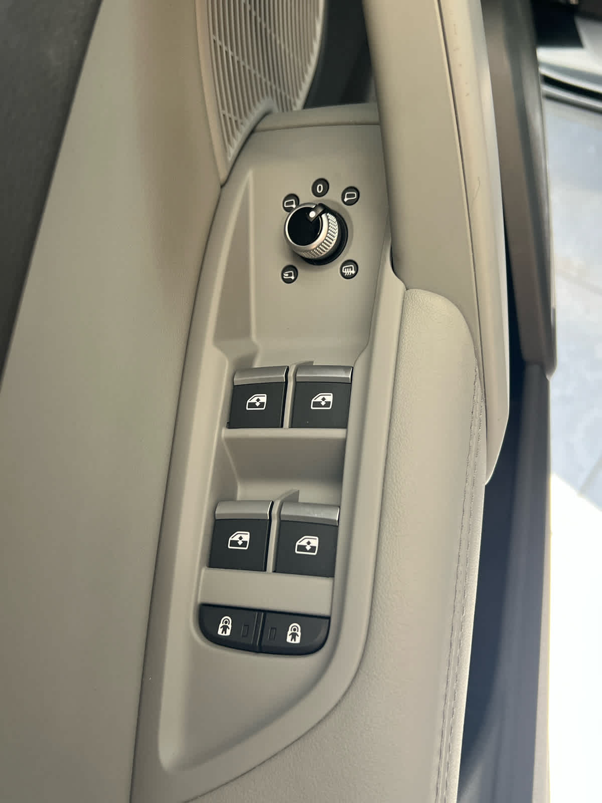 2022 Audi Q5 S line Premium Plus 55 TFSI e quattro