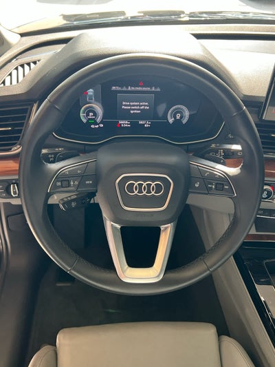 2022 Audi Q5 S line Premium Plus 55 TFSI e quattro