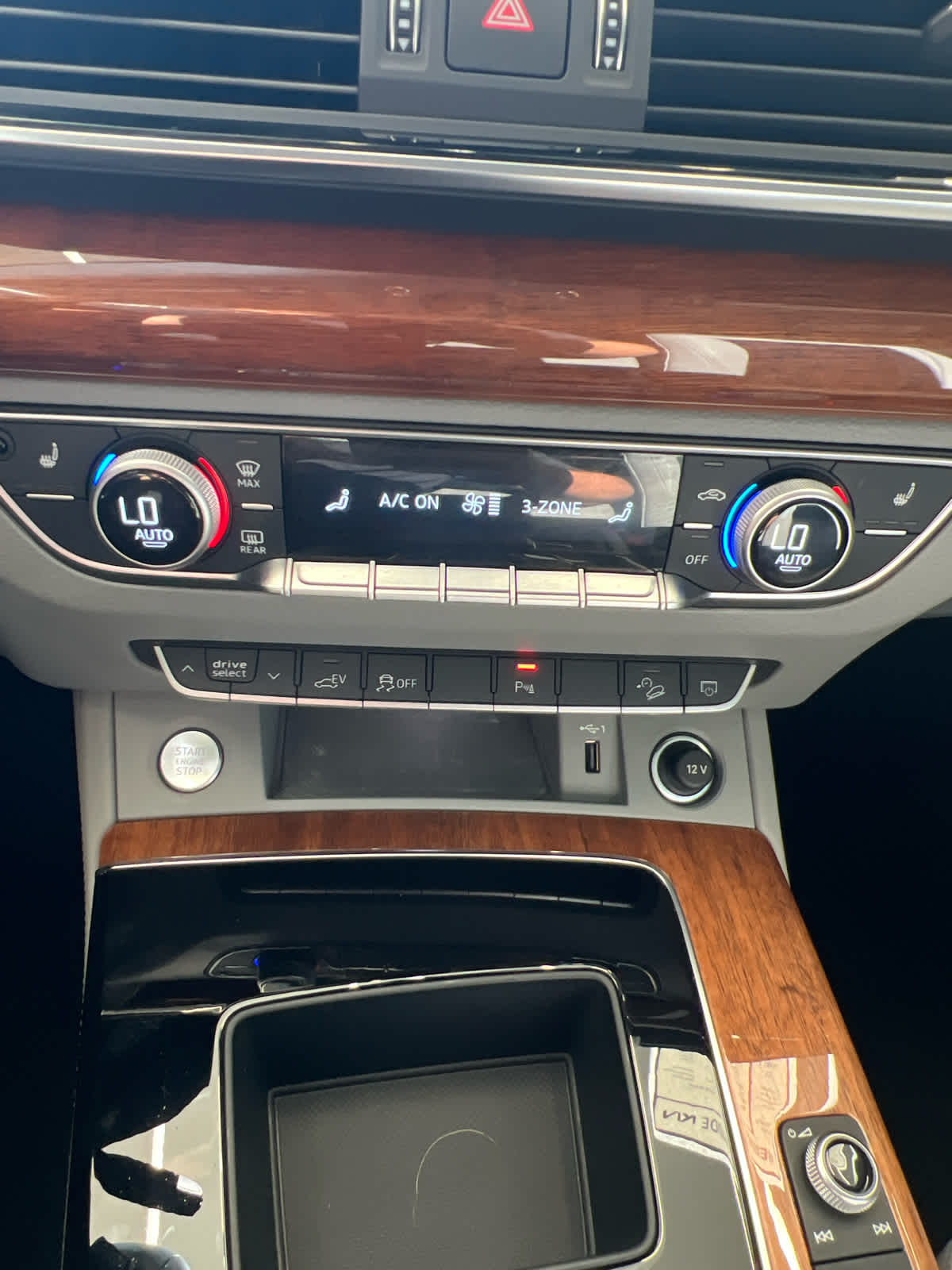 2022 Audi Q5 S line Premium Plus 55 TFSI e quattro