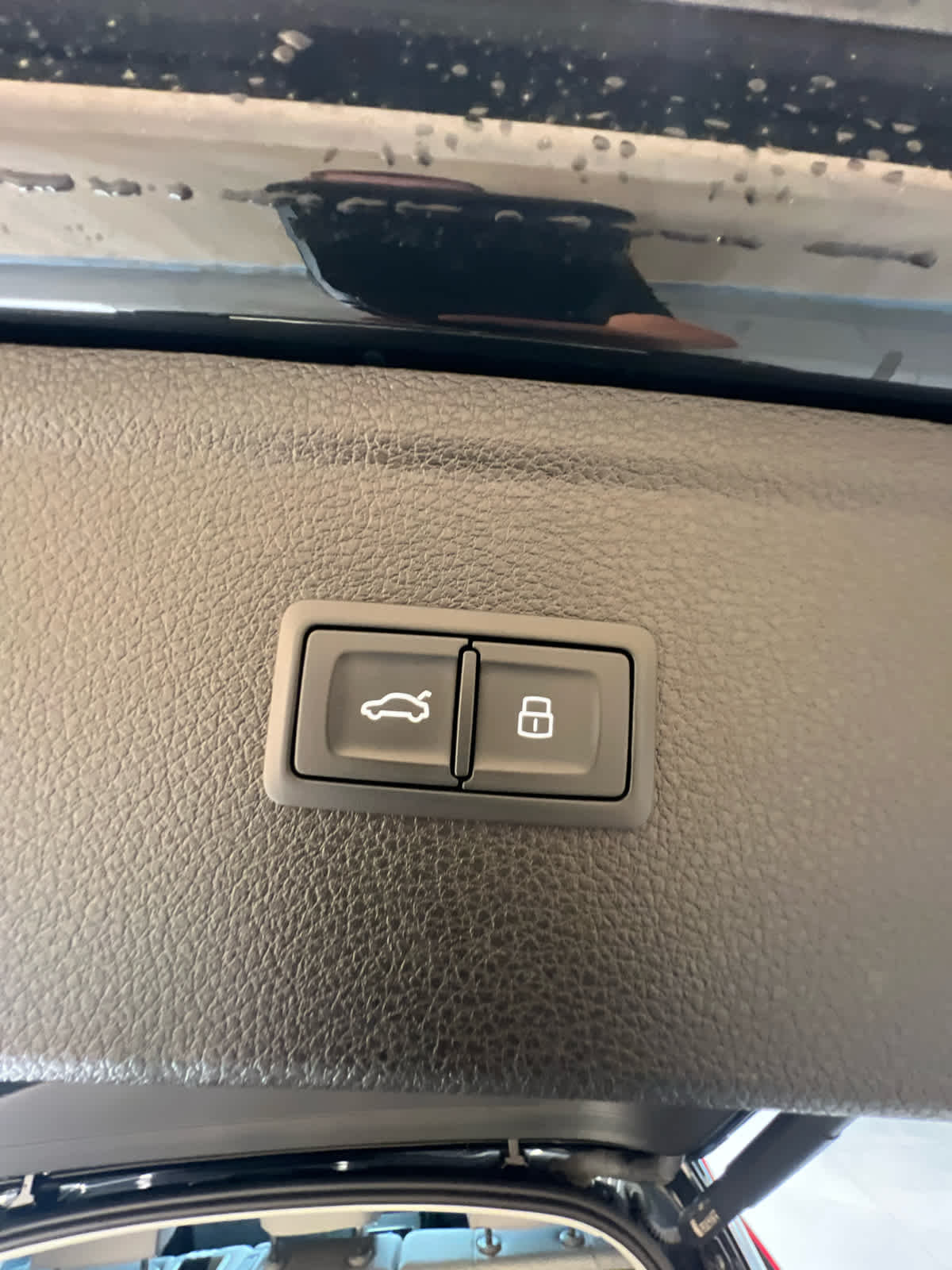 2022 Audi Q5 S line Premium Plus 55 TFSI e quattro