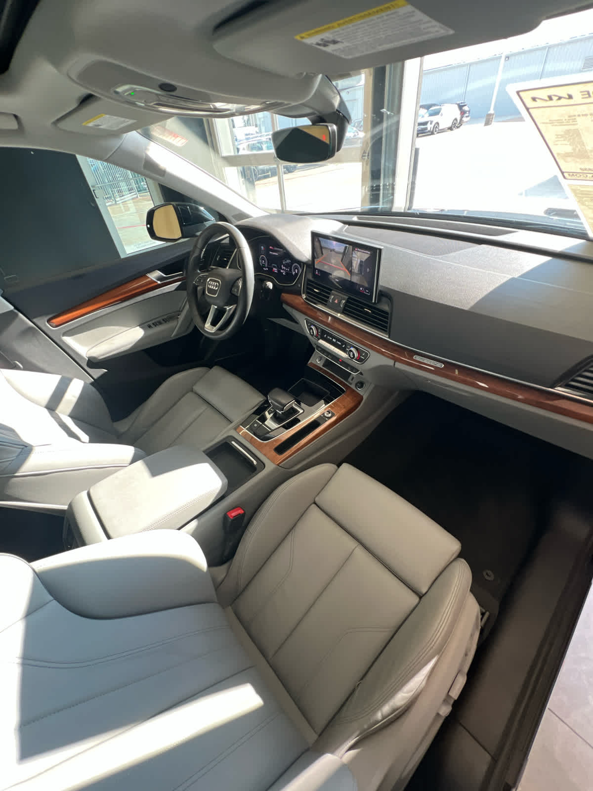 2022 Audi Q5 S line Premium Plus 55 TFSI e quattro