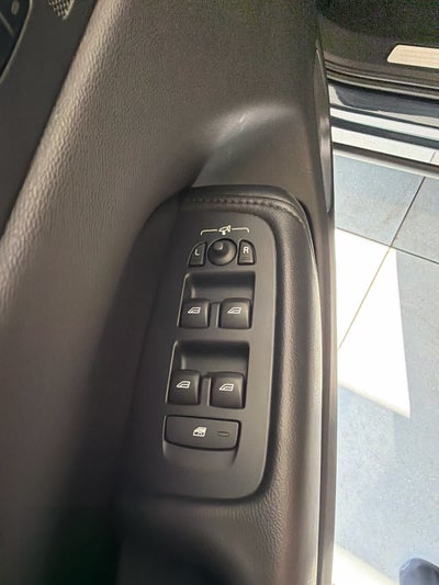 2023 Volvo XC60 B5 FWD Core