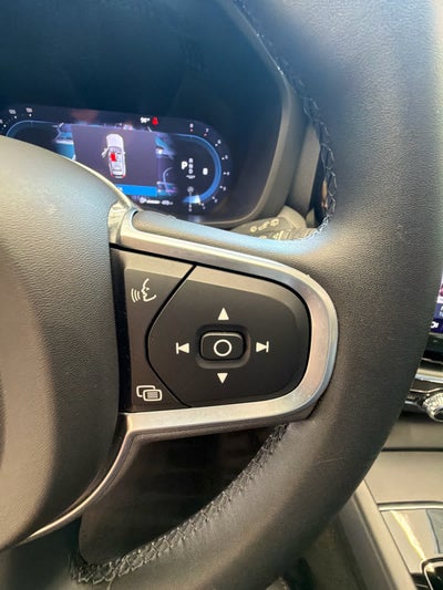 2023 Volvo XC60 B5 FWD Core